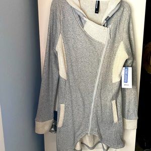 Women’s Mondetta Grey sweater Sz L